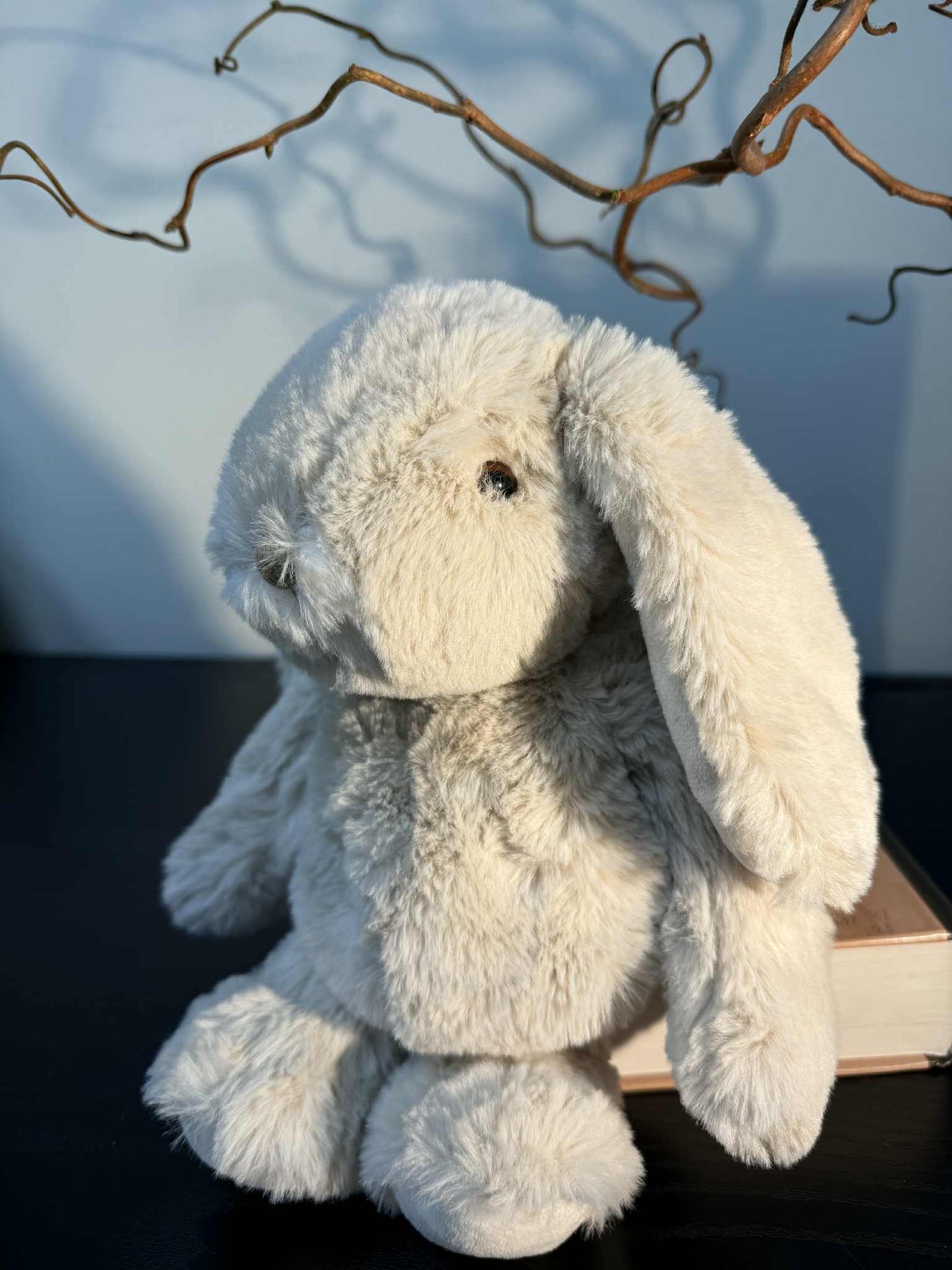 Rankų darbo Bukowski pliušinis zuikis 25 cm