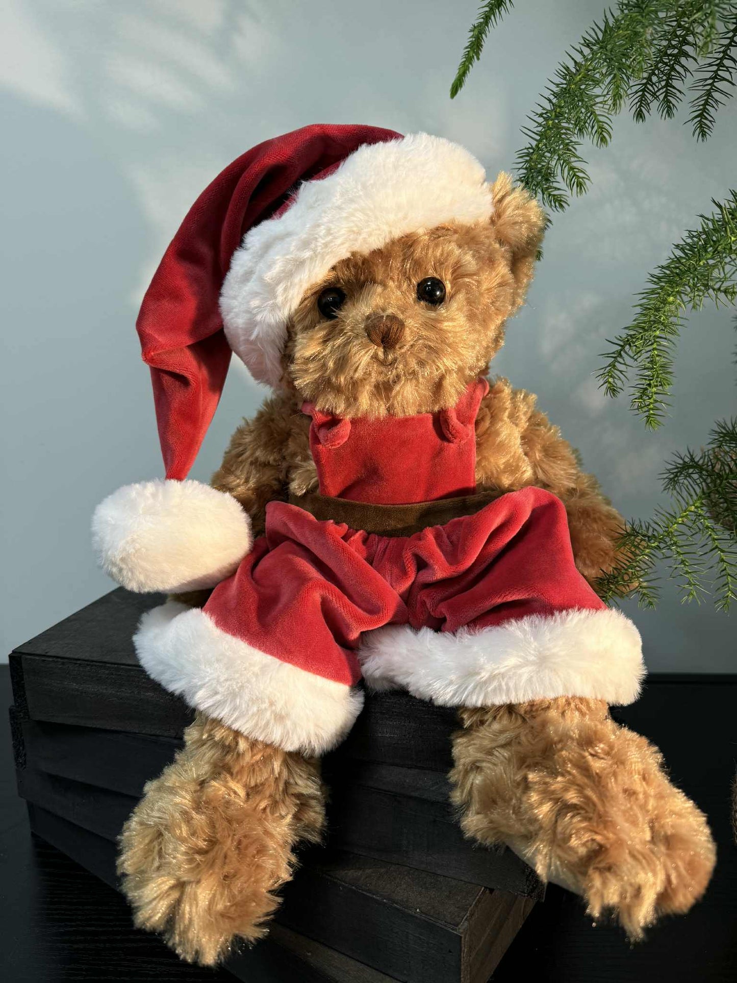 Rankų darbo Bukowski pliušinis meškiukas 35 cm, kalėdinė apranga