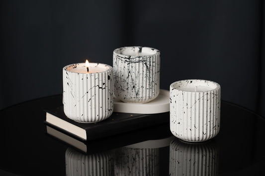 Ceramic plaster dotted candle Emotion (170 gr.)